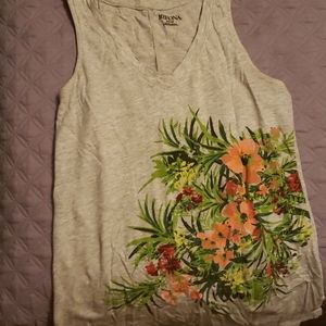 Gray tank 🌺